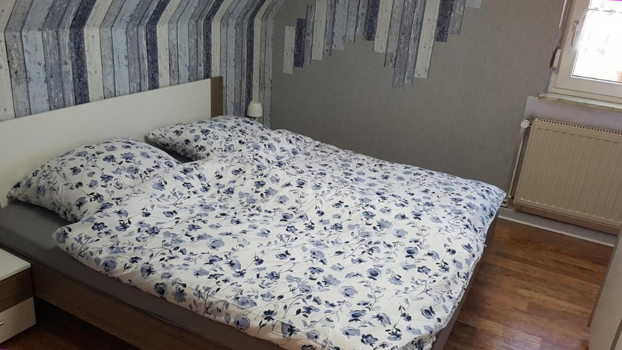Seehund-Lilly Wilhelmshaven Esterno foto